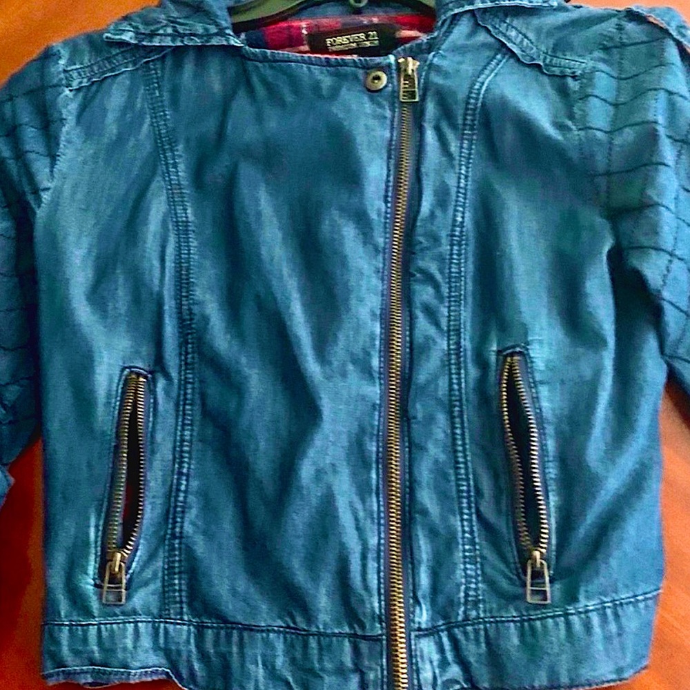 VINTAGE LIGHTWEIGHT DENIM MOTO JACKET! Y2K With 80’s FLAIR~plaid interior~detail